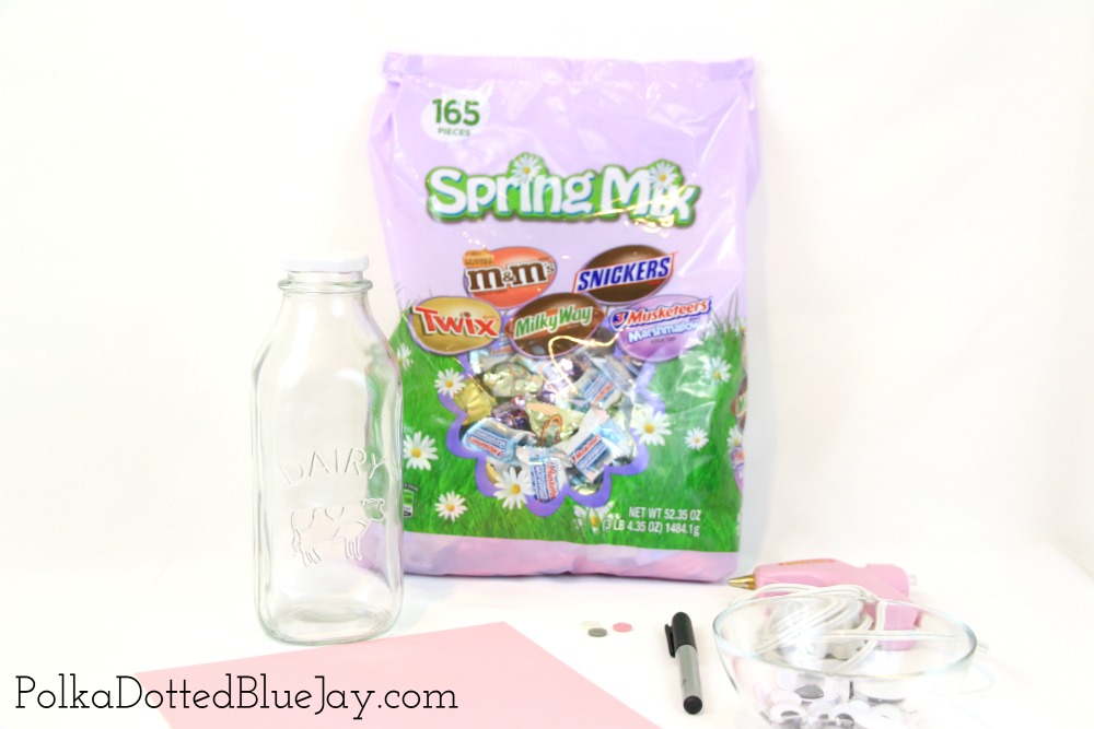 Need a quick and easy Easter craft or want to a creative way to display your Easter candy? Click here to see how to make DIY Bunny Bottles in less than 5 minutes! #ad #SpringMoments #CollectiveBias