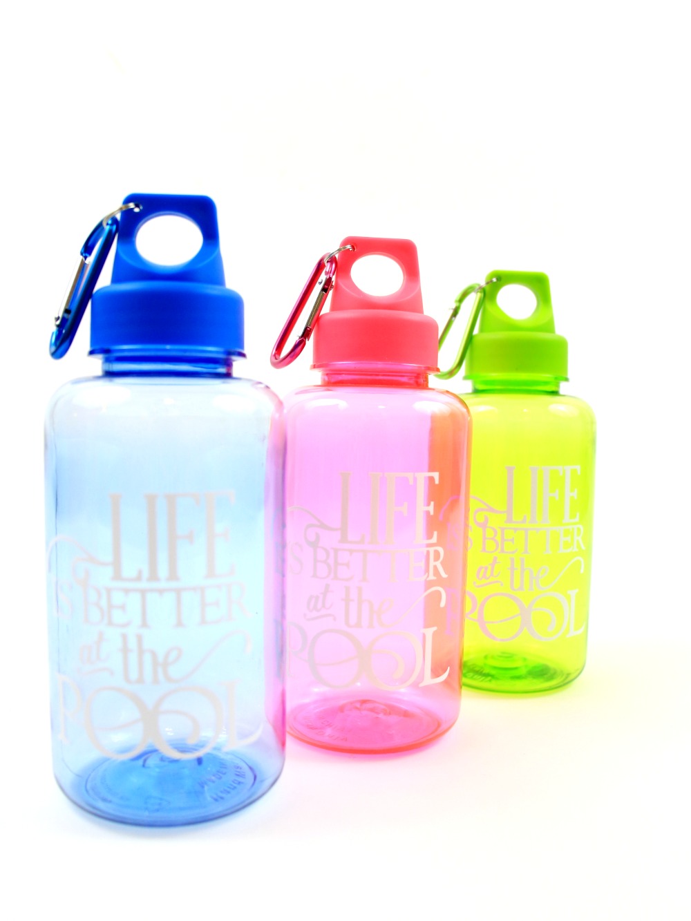 DIY water bottles with printable vinyl. An easy project to keep water bottles organized this summer.