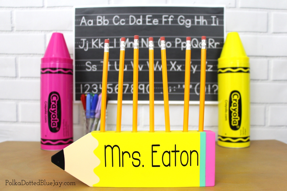 Click here to read this easy tutorial for a DIY Teacher Pencil that you can make for back to school. 