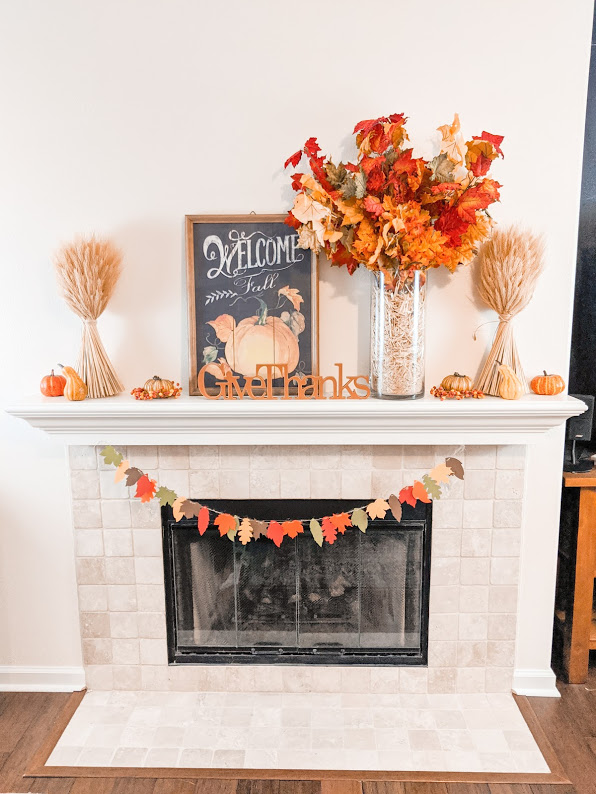 Make this DIY leaf mantel banner with colored cardstock and a Silhouette Cameo. Click here to see how to make one for yourself. 