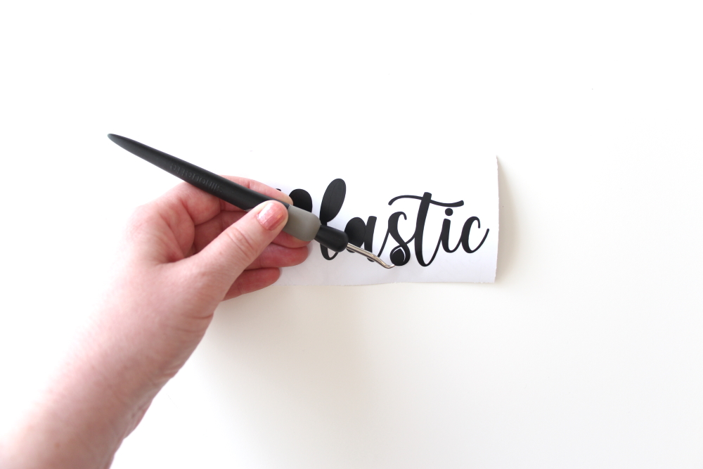 I love finding ways to be more productive at home and make our house a little more organized. I made some simple, but impactful, recycling labels for our paper, aluminum, and plastic, and I can’t believe it took me so long to do it! I also share how to make sure your letters don’t overlap and cut into each other with your Silhouette Cameo.