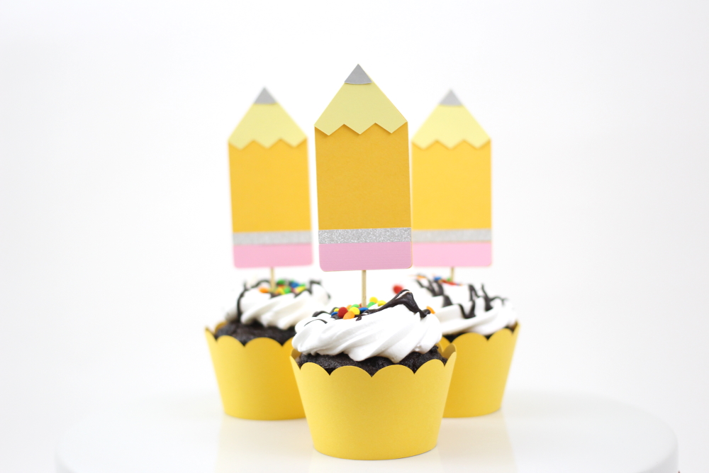 Back to School Cupcake Toppers tutorial.