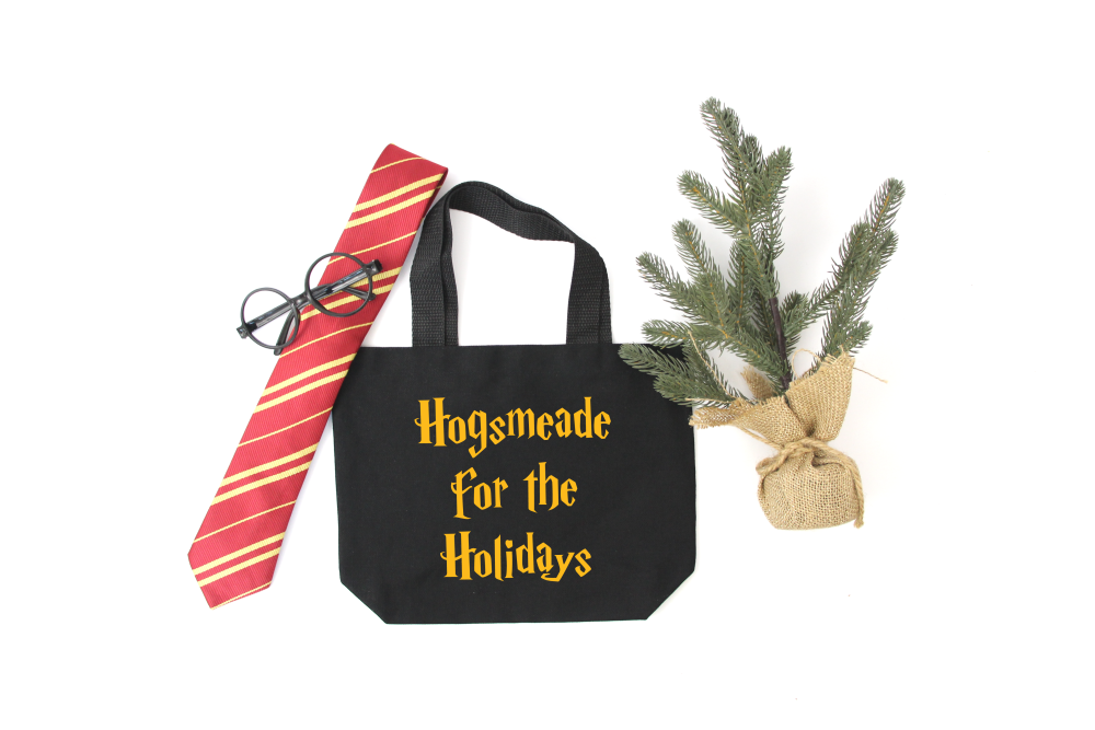 https://polkadottedbluejay.com/wp-content/uploads/2021/11/Hogsmeade-for-the-holidays-free-svg.png